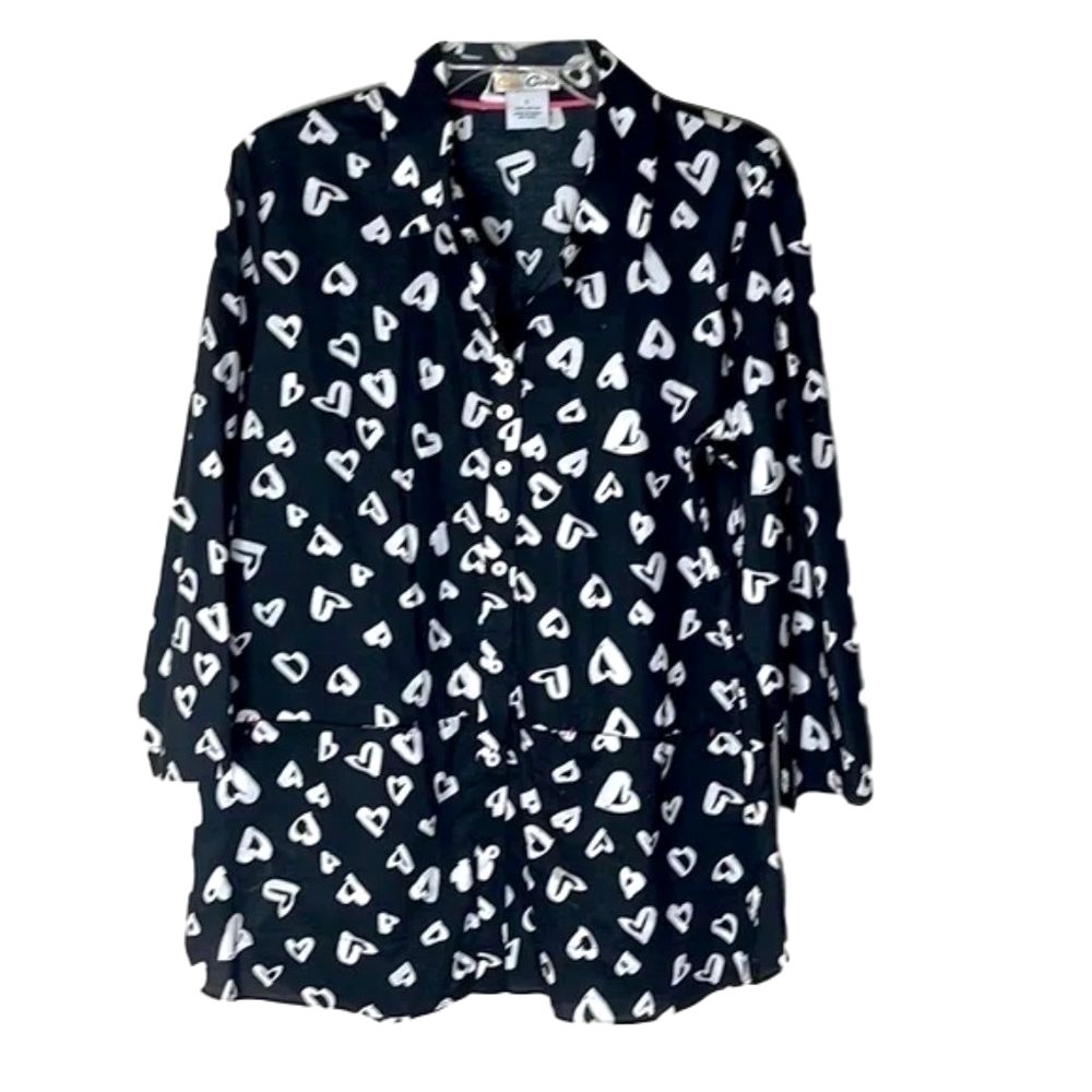 ❤️ 🆕 CALI GIRLS Hearts & Kisses Button Down Blouse Size L